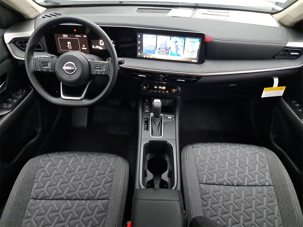 2026 Nissan Kicks SV photo 14