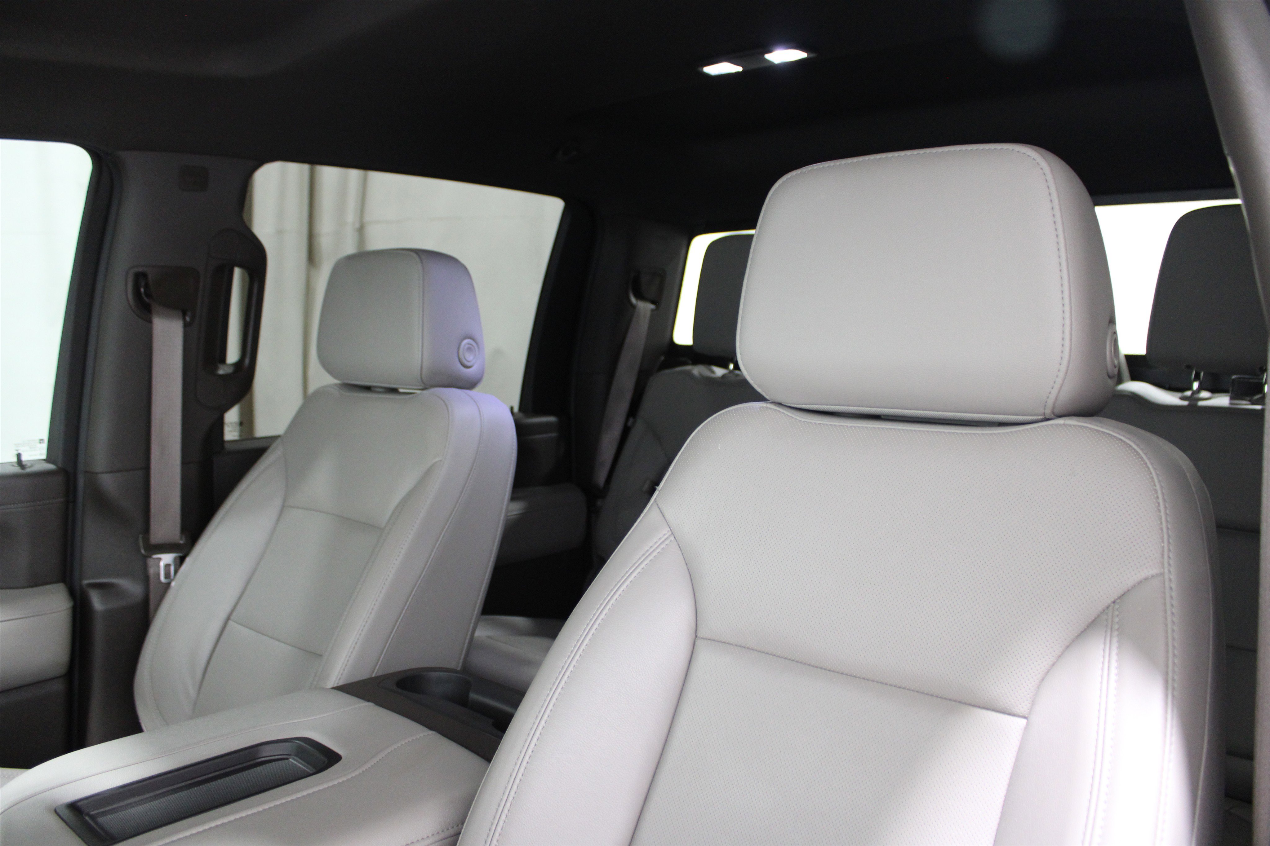 2020 Chevrolet Silverado 2500HD LTZ photo 4