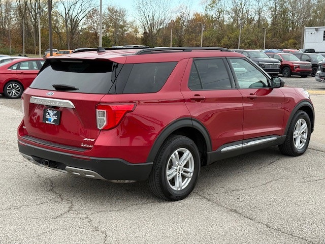 2021 Ford Explorer XLT photo 3