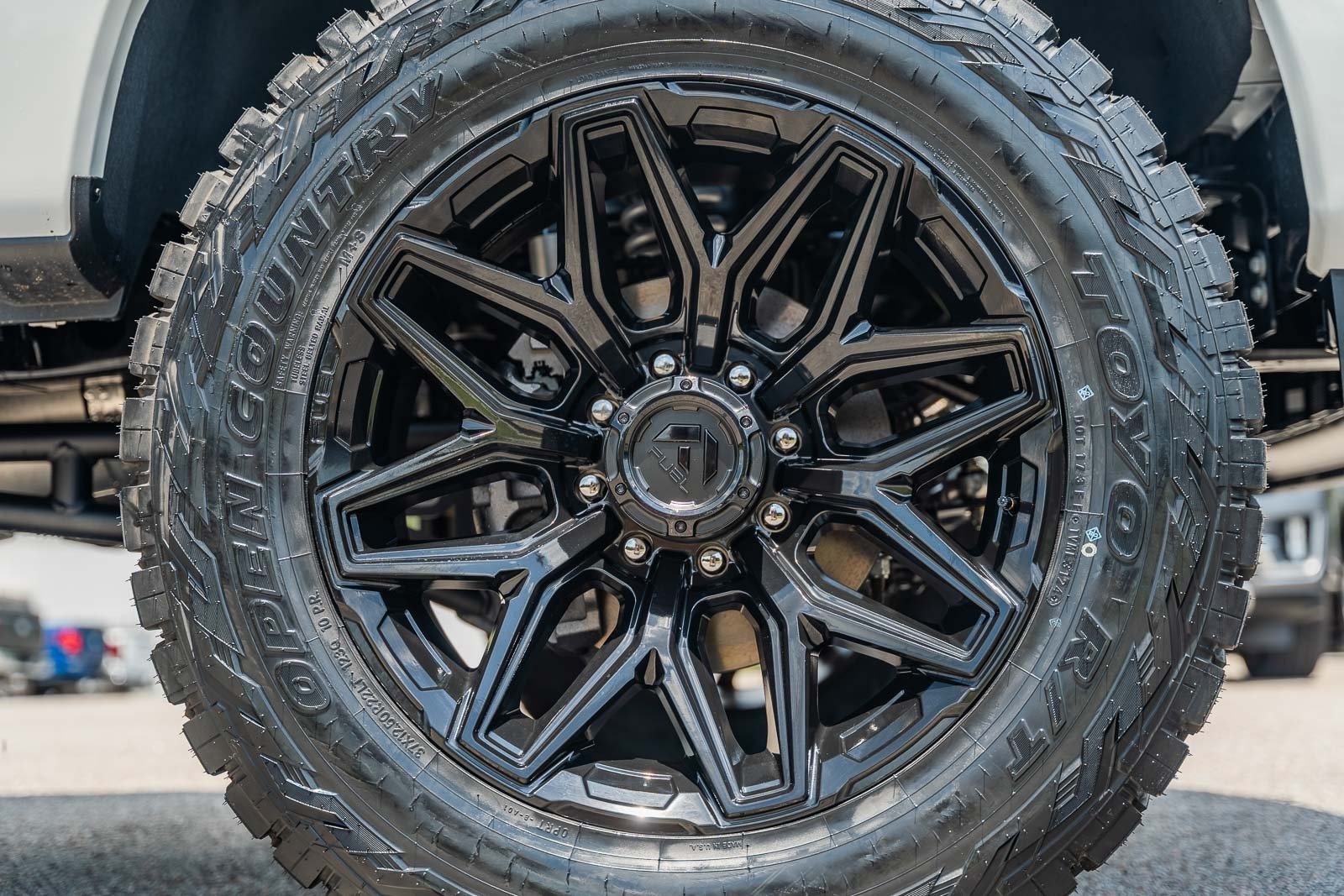 2025 Ford F-350 Platinum photo 13