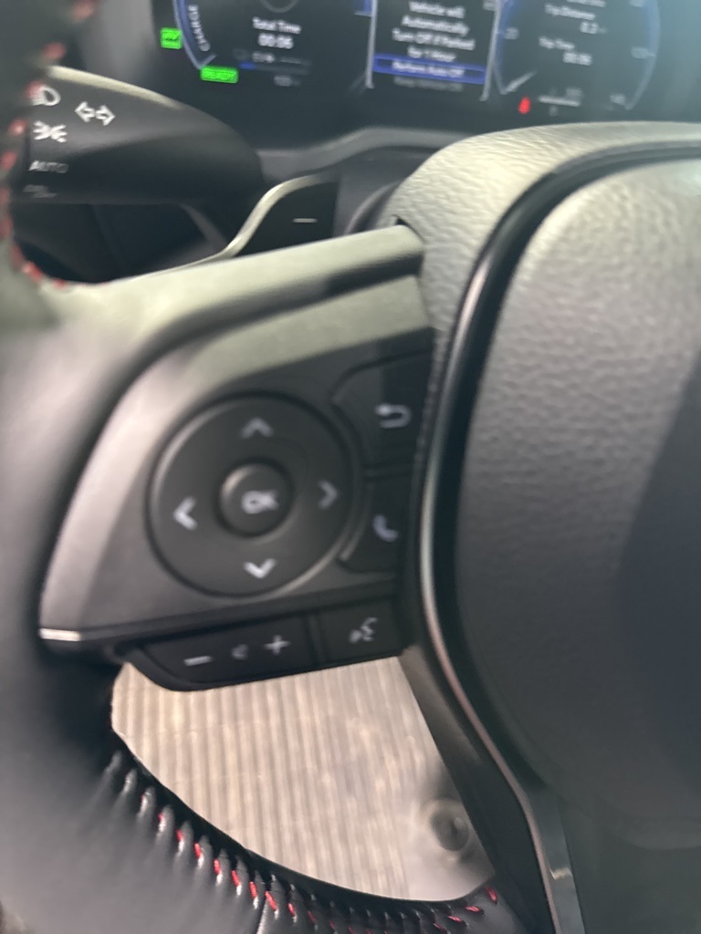 2025 Toyota RAV4 Hybrid XSE photo 37