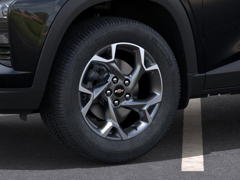 2025 Chevrolet Trax LT photo 4