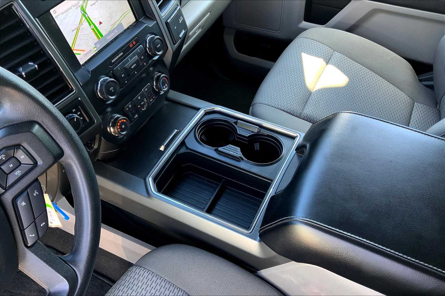 2020 Ford F-250 XLT photo 16