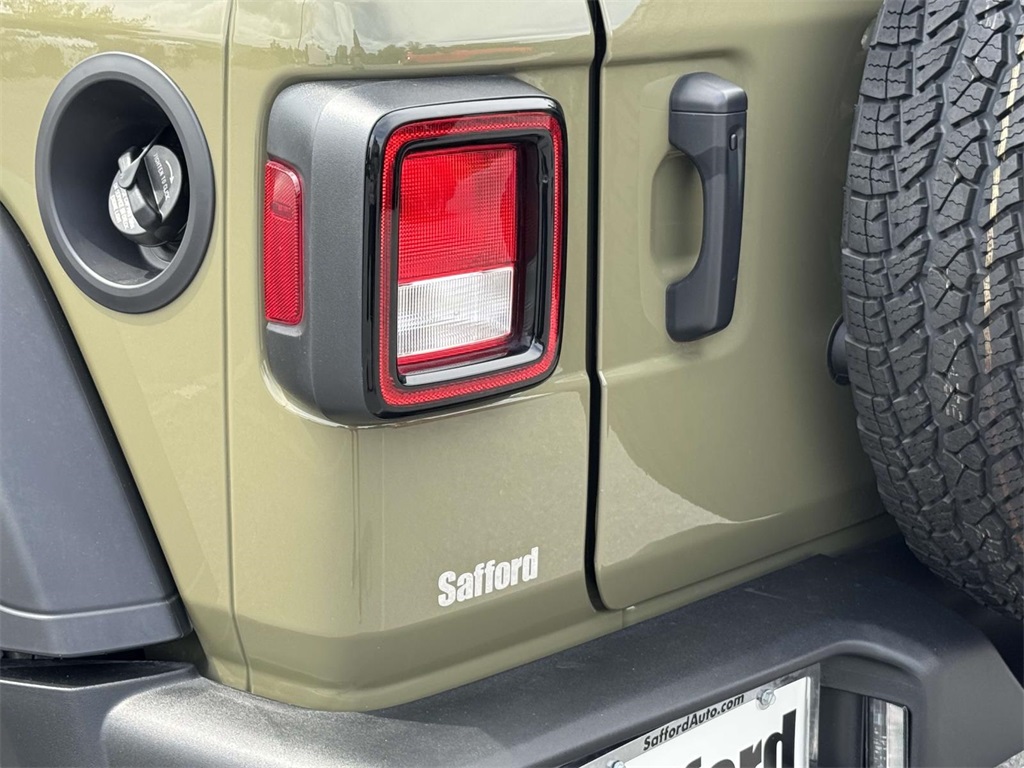 2025 Jeep Wrangler Unlimited Sport S photo 10