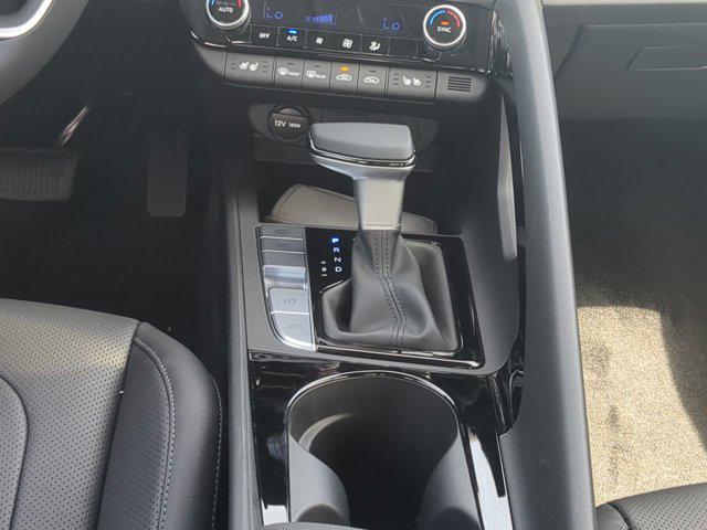 2025 Hyundai Elantra Hybrid Limited photo 18