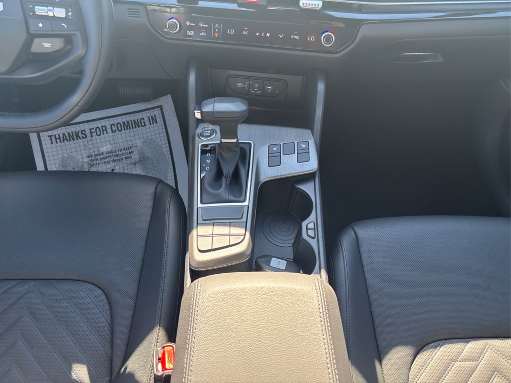 2026 Kia Sportage X-Line photo 9