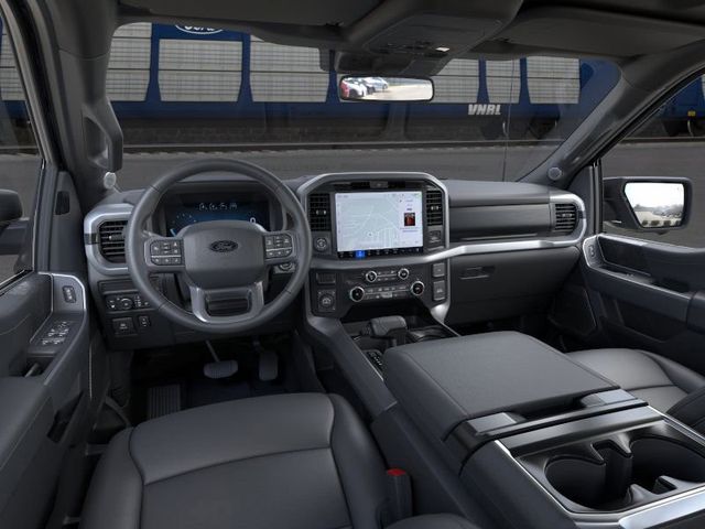 2025 Ford F-150 XLT photo 9