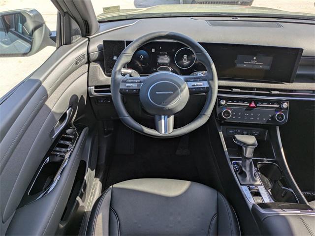 2025 Hyundai Santa Cruz Limited photo 13