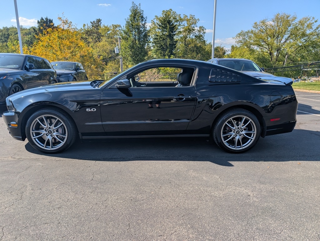 2013 Ford Mustang GT Premium photo 3