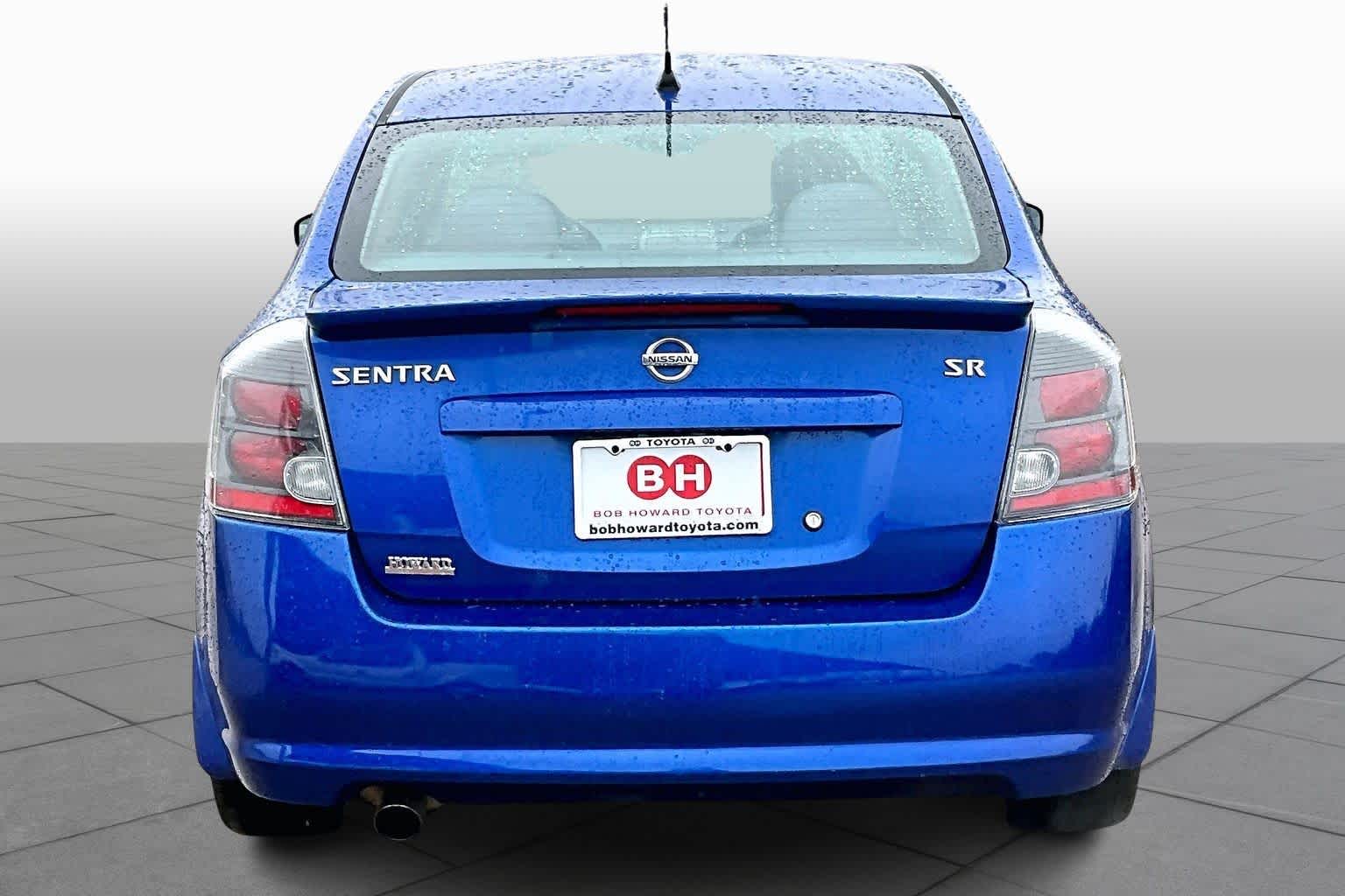 2010 Nissan Sentra 2.0 SR photo 4