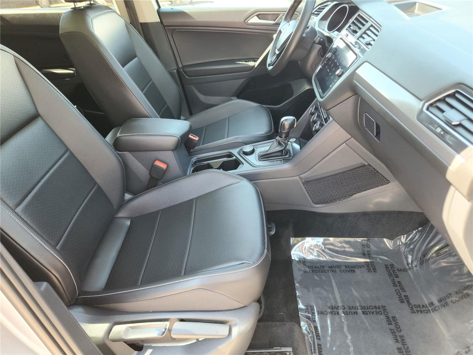 2021 Volkswagen Tiguan SE photo 9