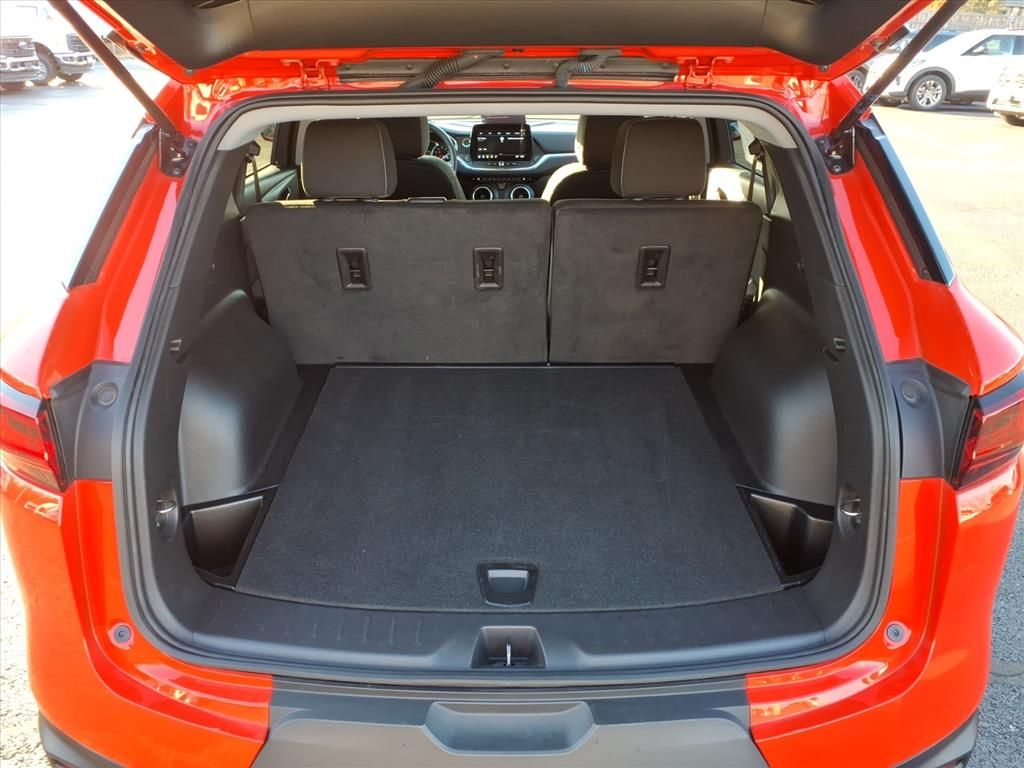 2025 CHEVROLET BLAZER - Image 30