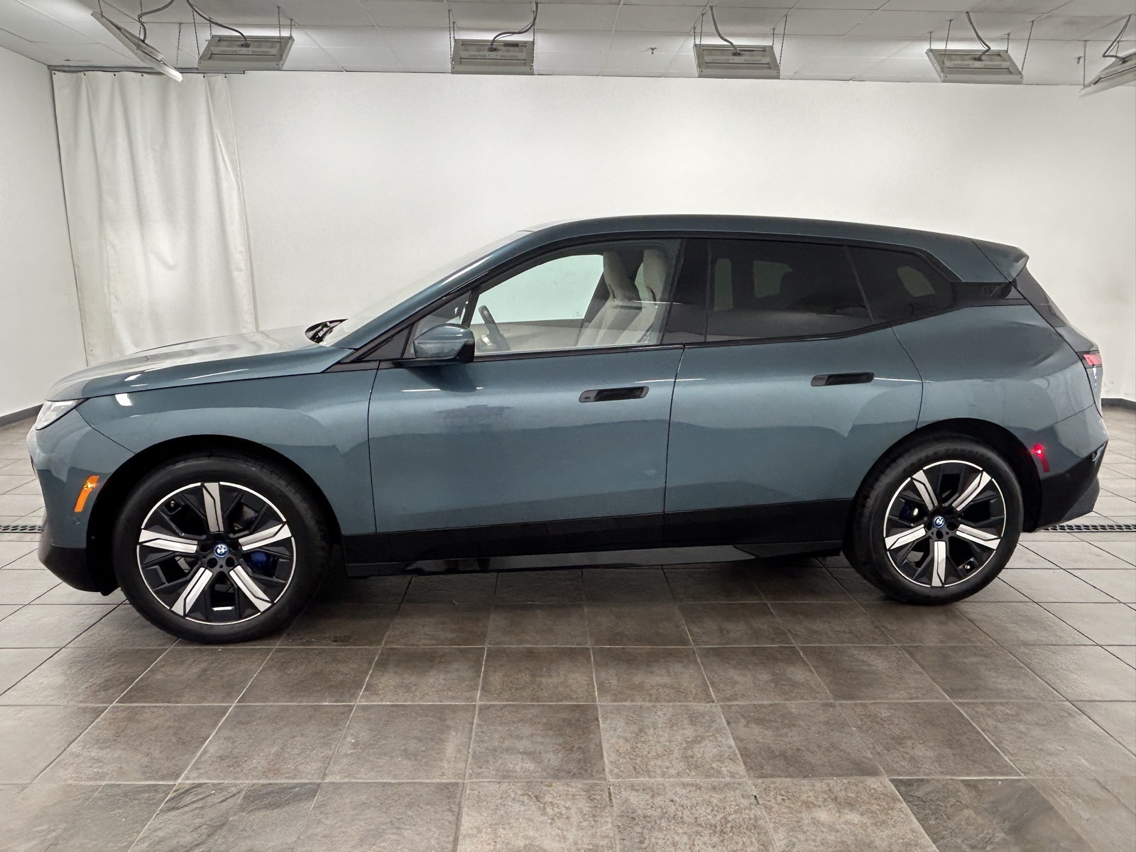 Certified 2024 BMW iX Base with VIN WB523CF04RCP27030 for sale in Elmhurst, IL