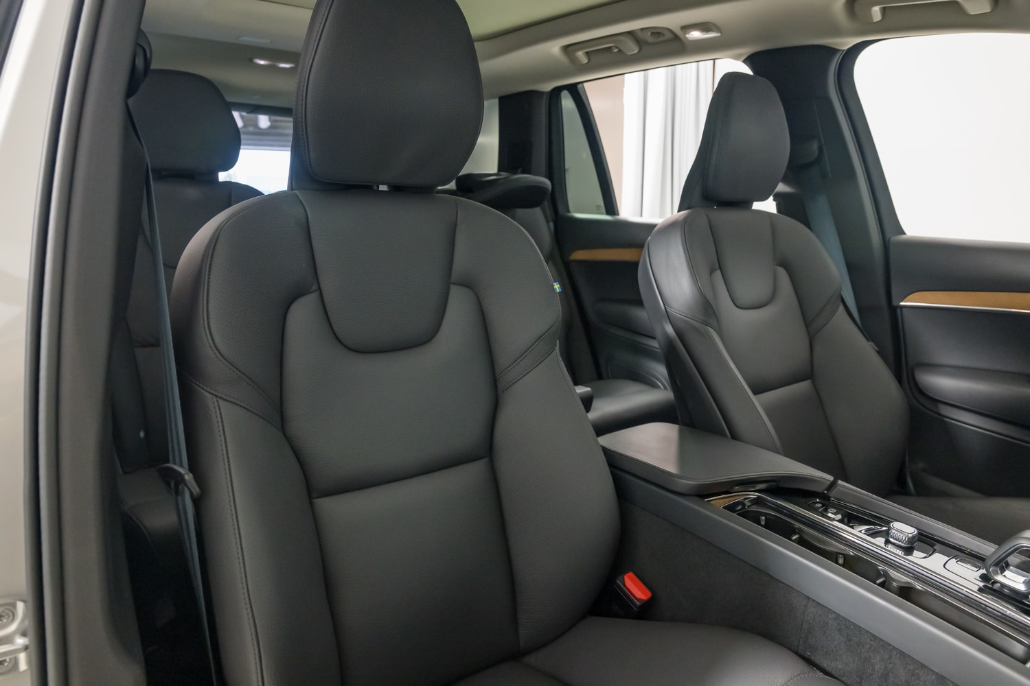 2024 Volvo XC90 B5 Plus photo 31