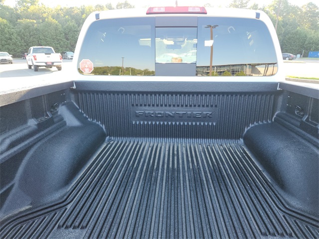 2026 Nissan Frontier Crew Cab SV photo 6