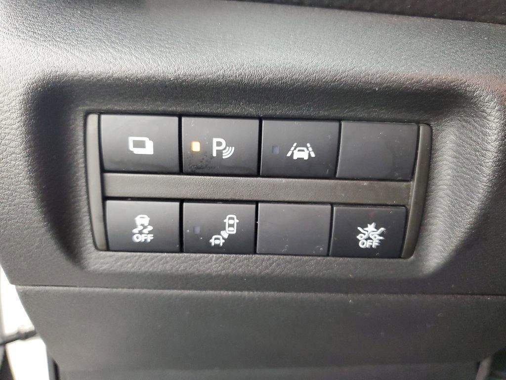 2020 Nissan Kicks S photo 22