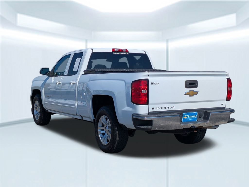 2016 Chevrolet Silverado 1500 LT photo 3