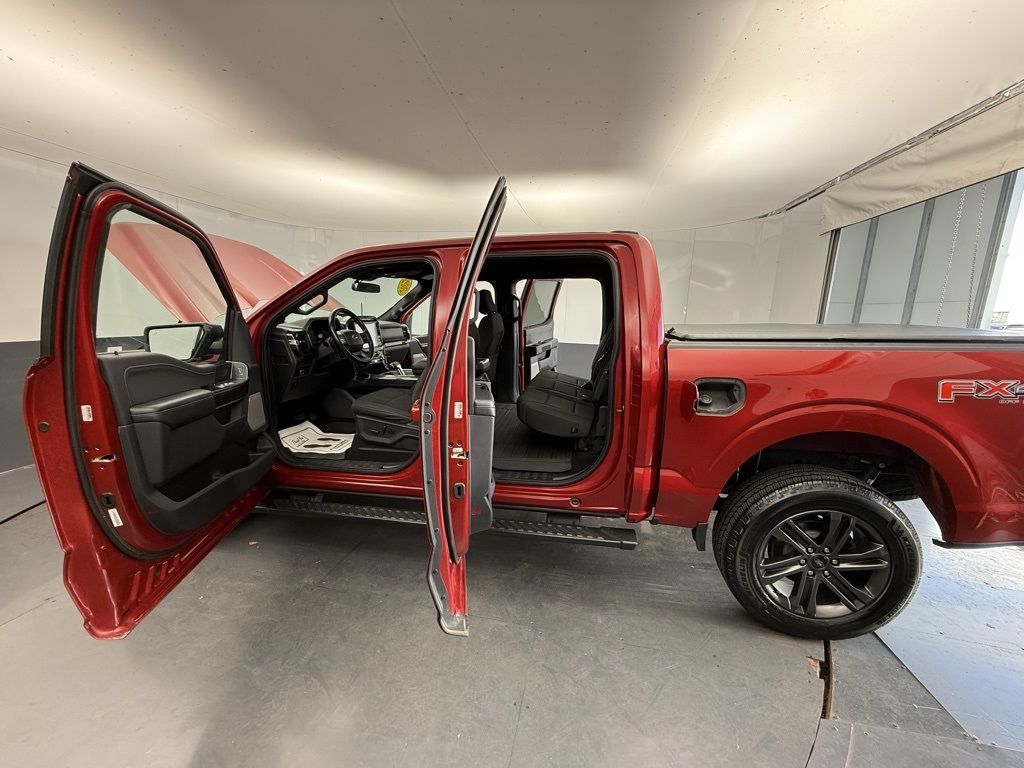 2022 Ford F-150 XLT photo 13