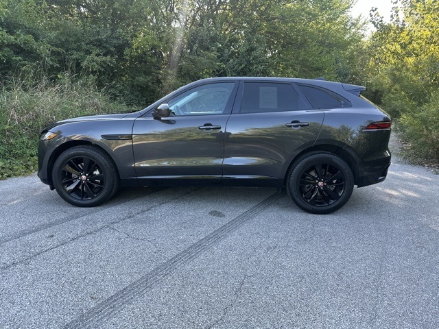 2022 Jaguar F-PACE P250 S photo 8