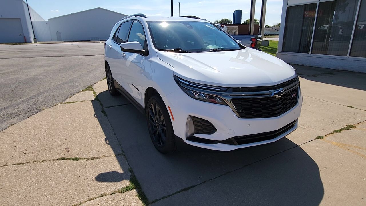 2022 Chevrolet Equinox RS photo 2