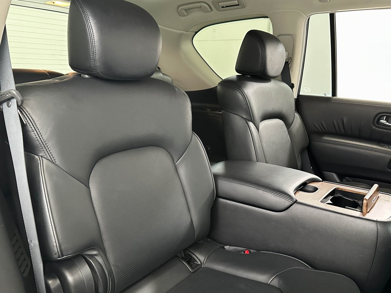2024 Nissan Armada SL photo 18