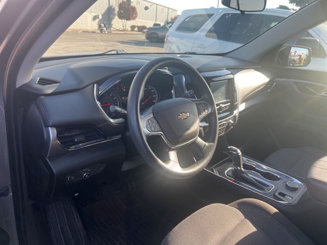 2018 Chevrolet Traverse LS photo 4