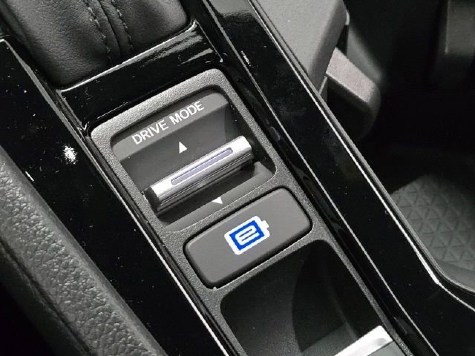 2025 Honda Accord Hybrid Sport-L photo 10