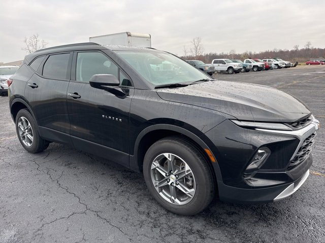 2024 Chevrolet Blazer 2LT photo 3