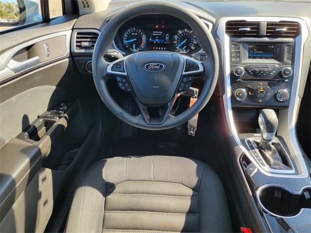 2014 Ford Fusion SE photo 26