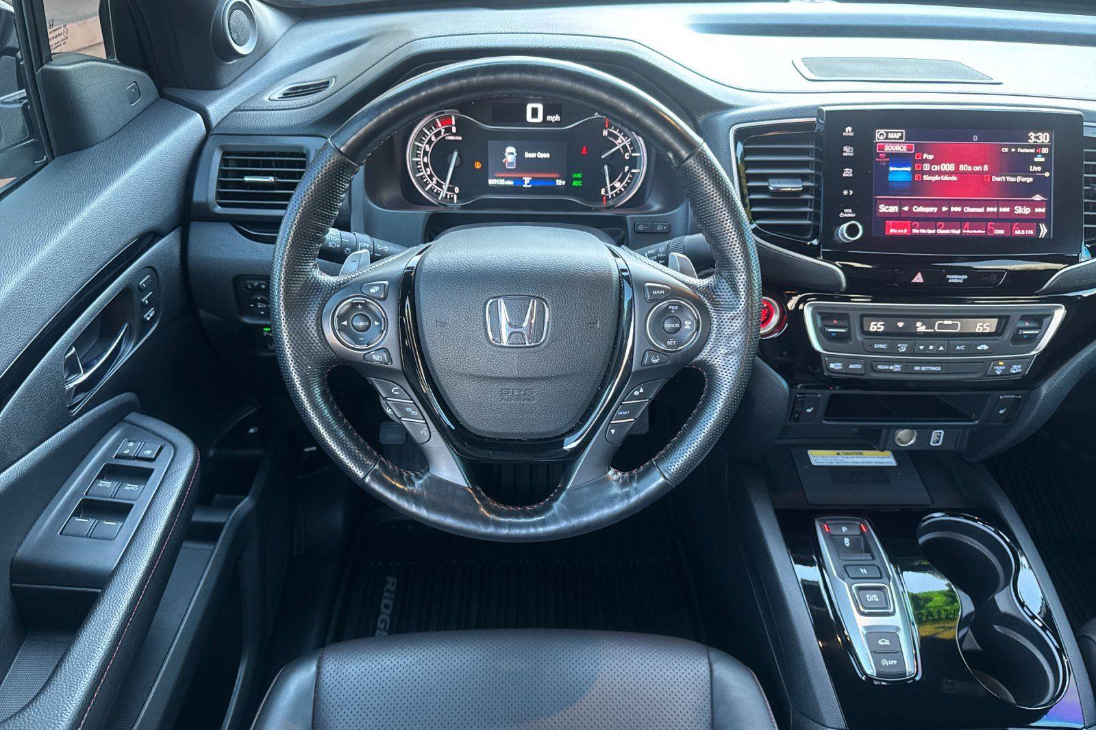 2022 Honda Ridgeline Black Edition photo 4