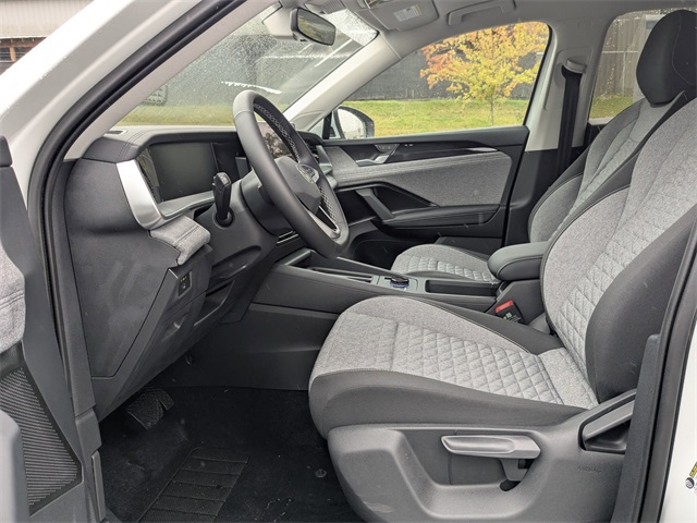 2025 Volkswagen Tiguan S photo 18