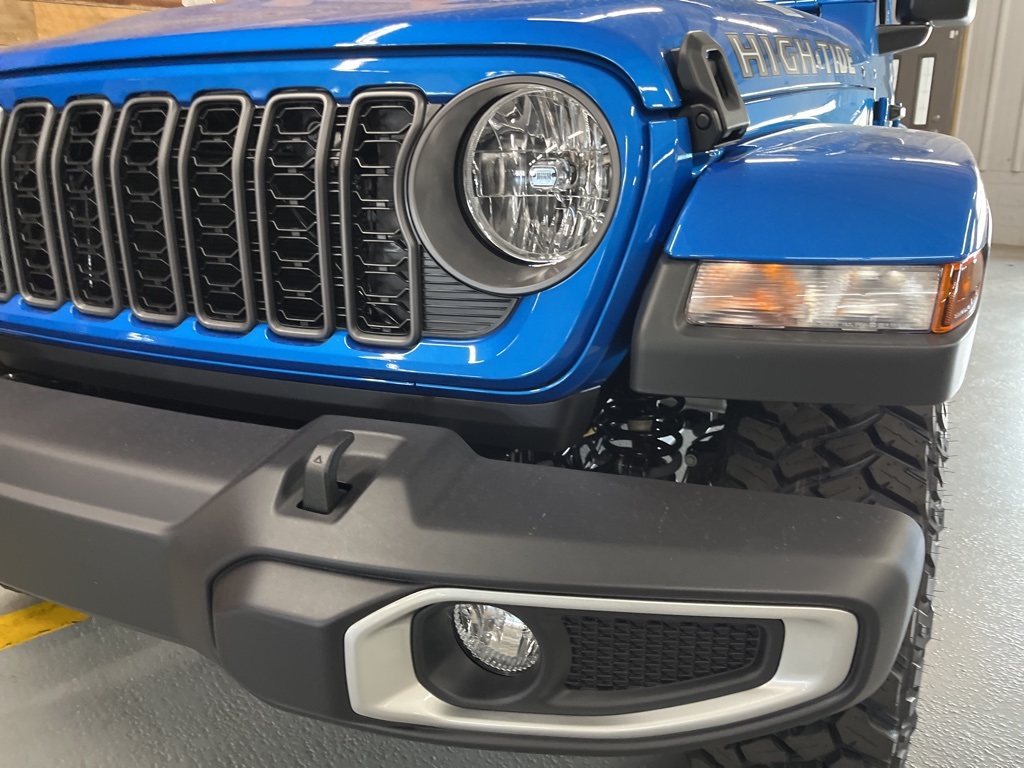 2025 Jeep Gladiator Sport photo 15