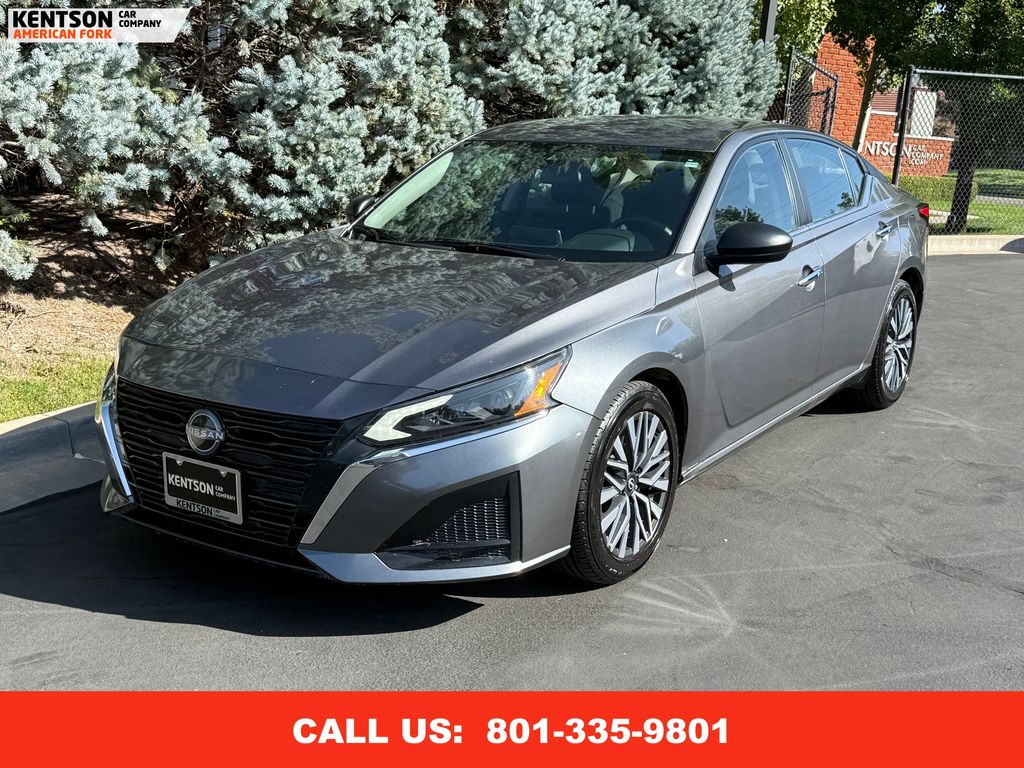2024 Nissan Altima 2.5 SV photo 3