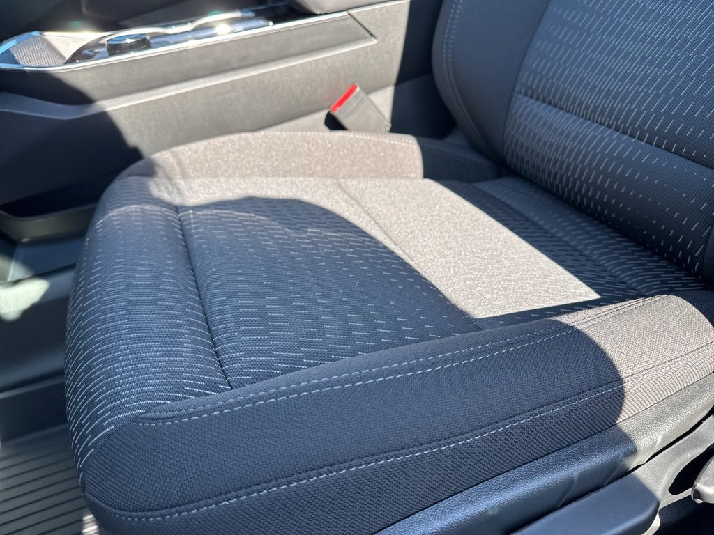 2026 Chevrolet Equinox LT photo 9