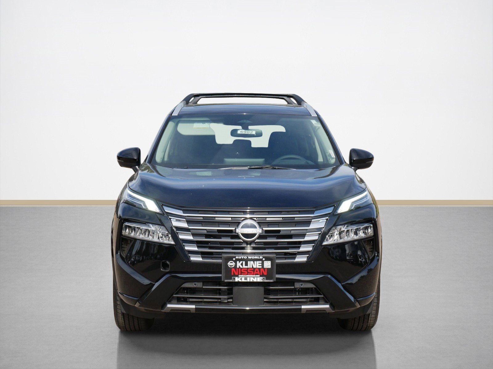 2026 Nissan Rogue Platinum photo 4