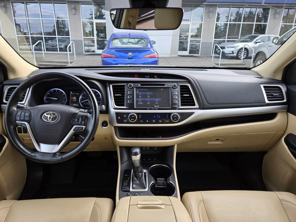 2019 Toyota Highlander XLE photo 13