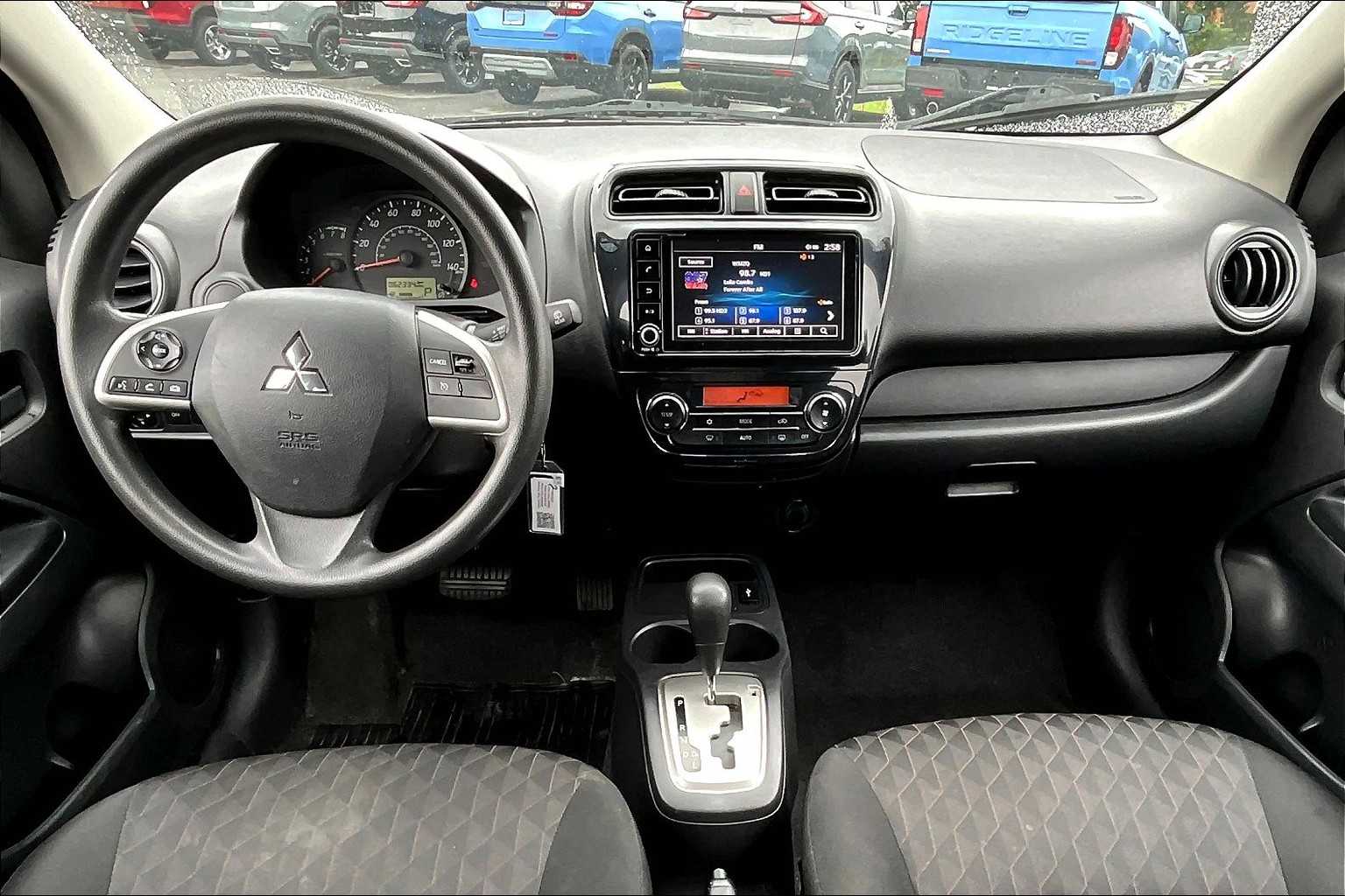 2022 Mitsubishi Mirage ES photo 14