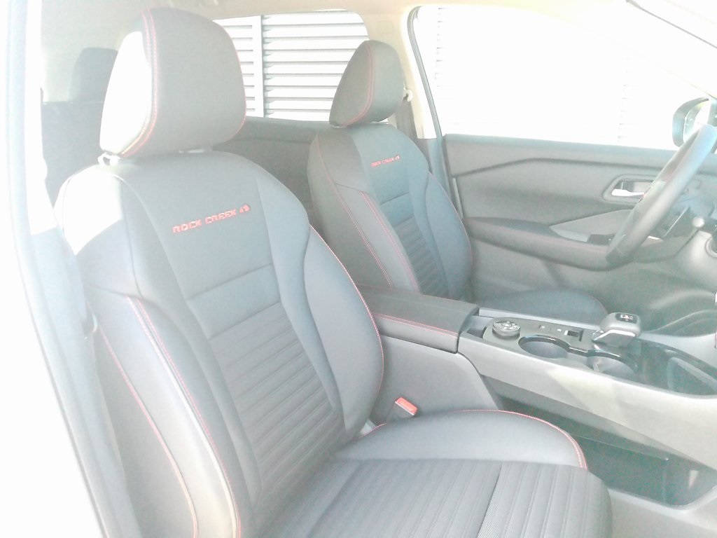 2026 Nissan Rogue SV photo 12