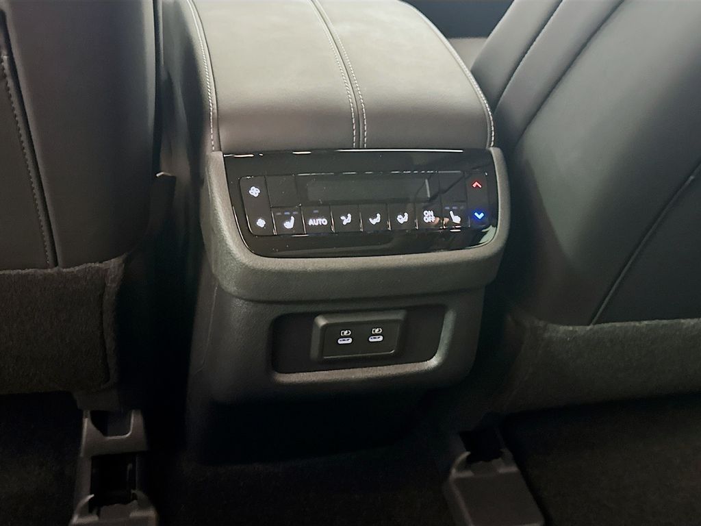 2026 Infiniti QX60 Luxe photo 27