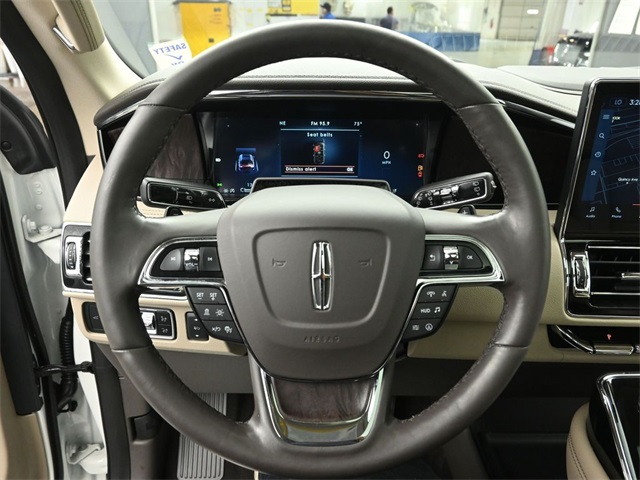 2023 LINCOLN NAVIGATOR - Image 19