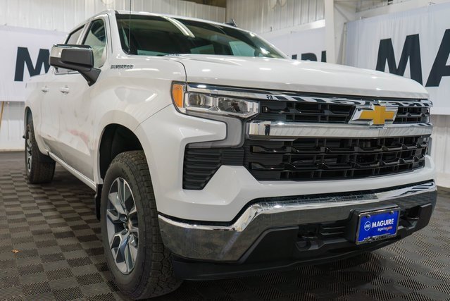 2026 Chevrolet Silverado 1500 LT photo 4