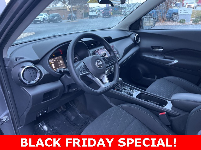 2023 Nissan Kicks SV photo 4