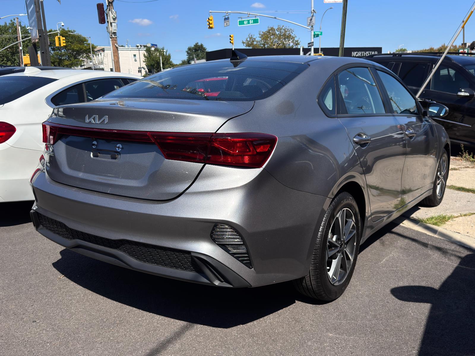 2023 Kia Forte LXS photo 4