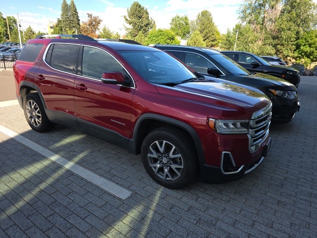 2023 Gmc Acadia SLT photo 2