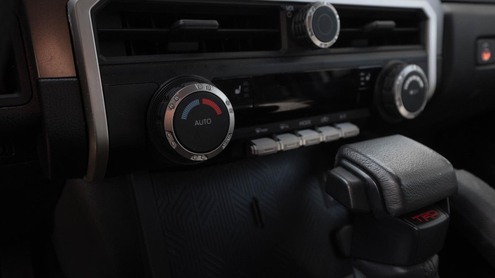 2024 Toyota Tacoma TRD Double Cab photo 14