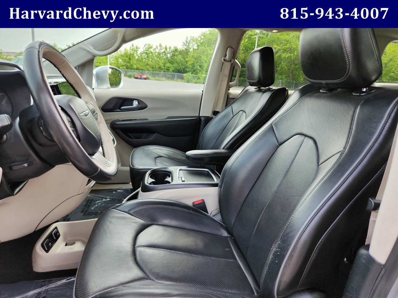 2020 Chrysler Pacifica Limited photo 26