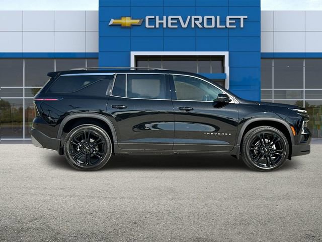 2026 Chevrolet Traverse photo 3