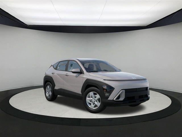 2026 Hyundai Kona SE photo 2
