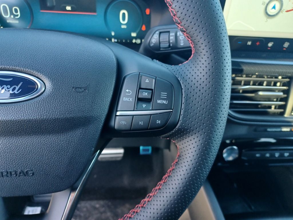 2024 Ford Escape ST-Line Select photo 26