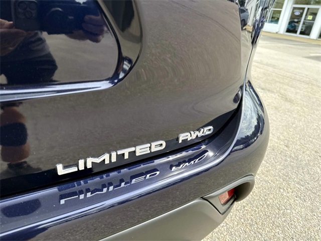 2020 Toyota Highlander Limited photo 6